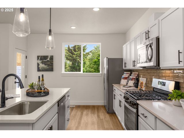 19002 Sw Northridge Ct L-13, Beaverton, OR 97007