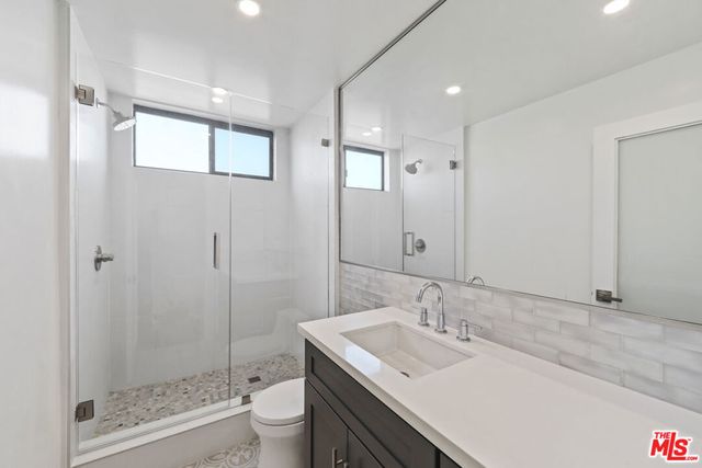 8568 Burton Way 301, Los Angeles, CA 90048