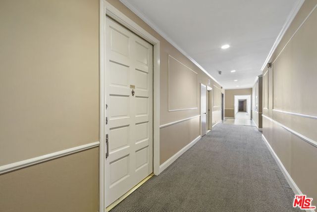 8568 Burton Way 301, Los Angeles, CA 90048