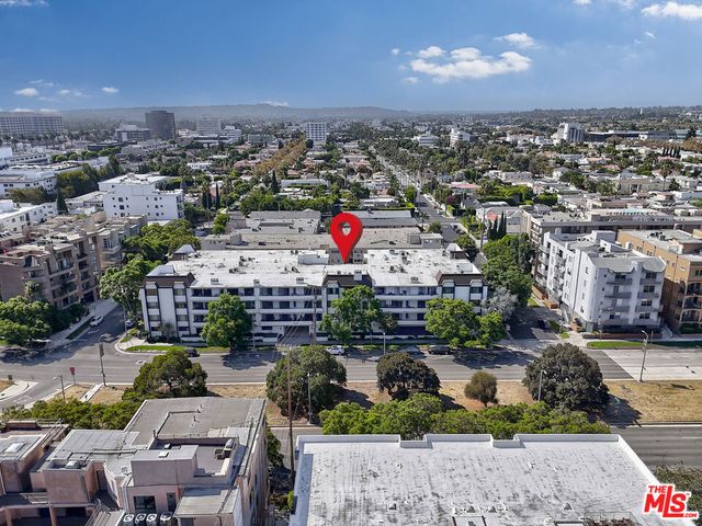 8568 Burton Way 301, Los Angeles, CA 90048