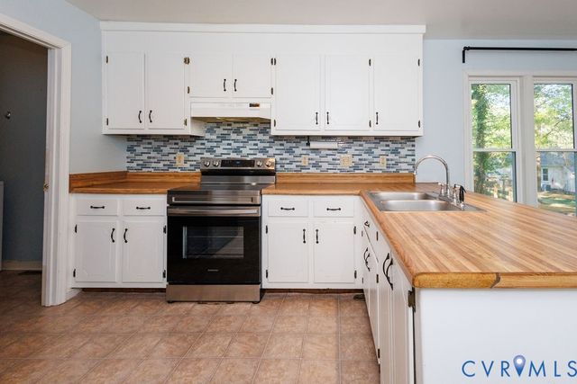4800 Peartree Ct, Midlothian, VA 23112
