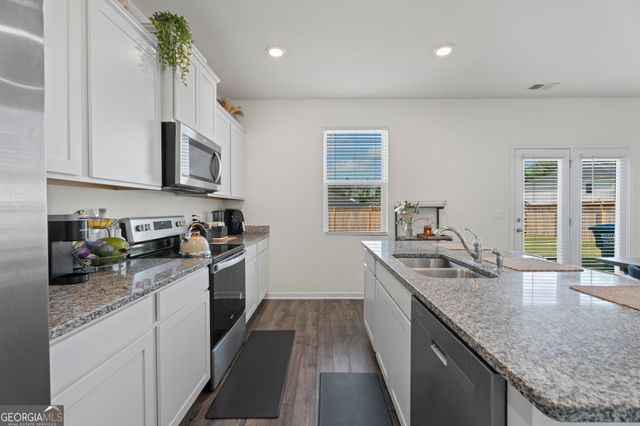 249 Friendship Oak Way, Hampton, GA 30228