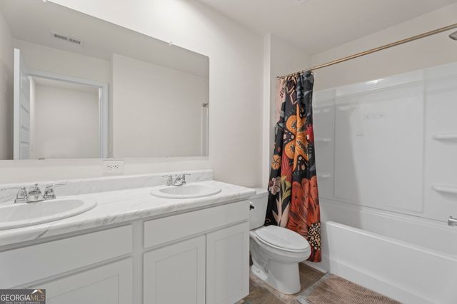 249 Friendship Oak Way, Hampton, GA 30228