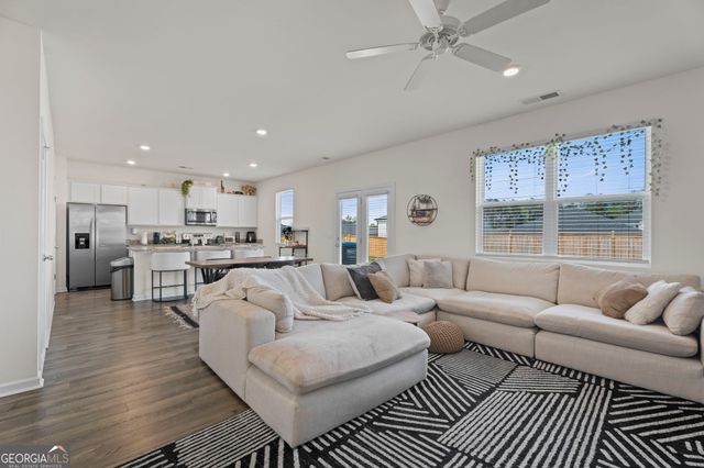 249 Friendship Oak Way, Hampton, GA 30228