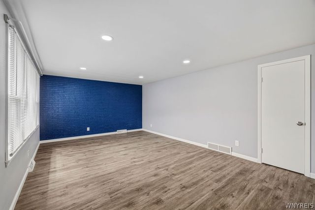 1452 Sherwood Avenue, North Tonawanda, NY 14120