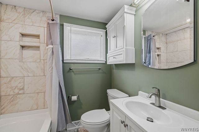 1452 Sherwood Avenue, North Tonawanda, NY 14120