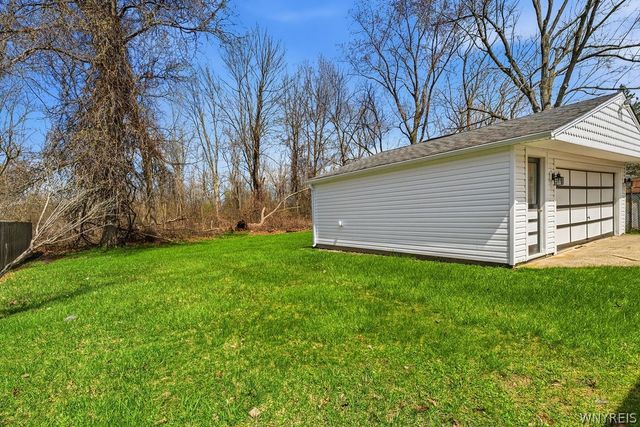 1452 Sherwood Avenue, North Tonawanda, NY 14120