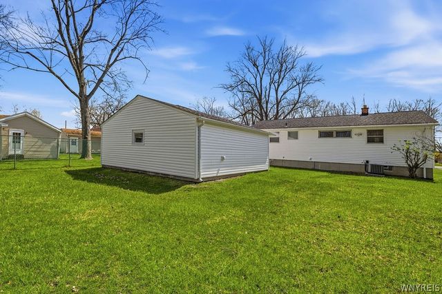 1452 Sherwood Avenue, North Tonawanda, NY 14120