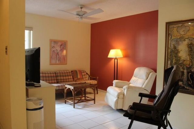 10804 BAHAMA PALM Way 102, Boynton Beach, FL 33437