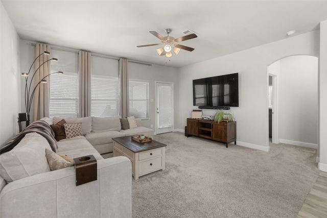 7714 Cottonwood Drive, Greenville, TX 75402