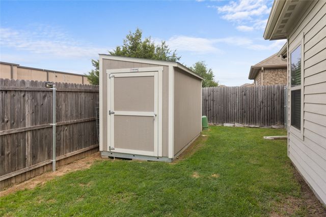 7714 Cottonwood Drive, Greenville, TX 75402