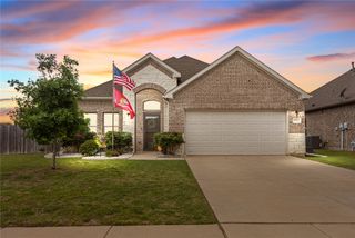 7714 Cottonwood Drive, Greenville, TX 75402