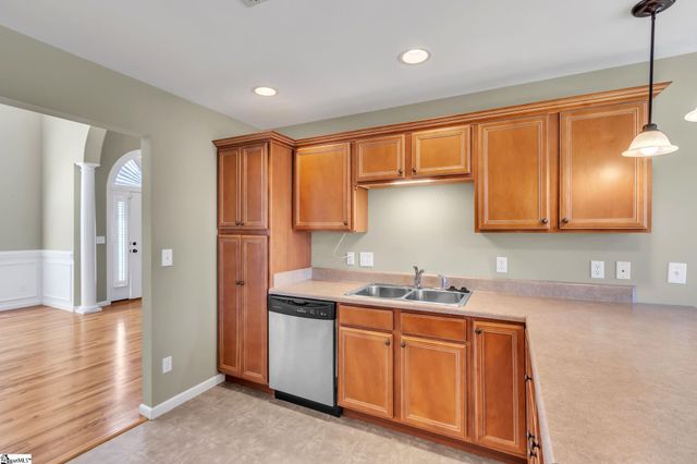 42 Summer Rose Court, Greer, SC 29651