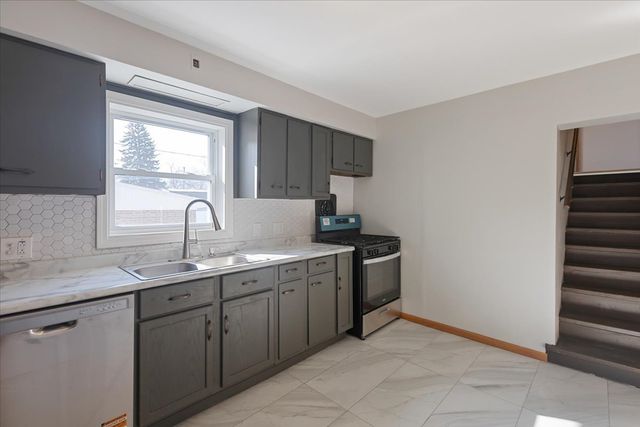 12226 S Racine Avenue, Chicago, IL 60643