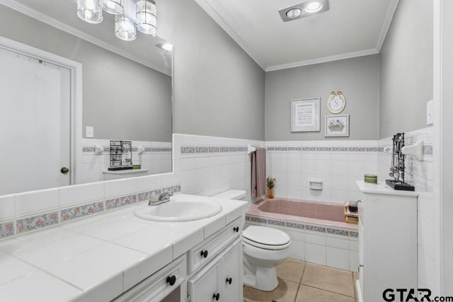 15428 Charlotte Ann Lane, Tyler, TX 75707