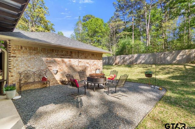 15428 Charlotte Ann Lane, Tyler, TX 75707