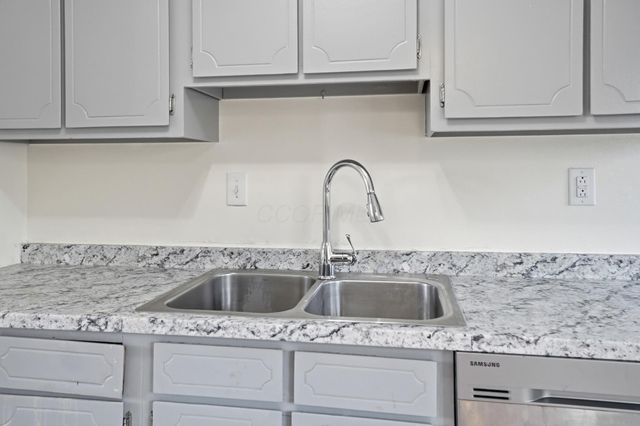 3309 Parklane Avenue, Columbus, OH 43231