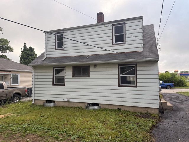 5217 N 61st STREET, Milwaukee, WI 53218