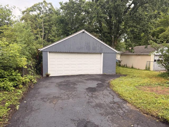5217 N 61st STREET, Milwaukee, WI 53218