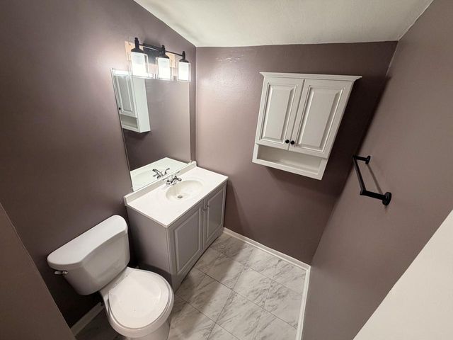 5217 N 61st STREET, Milwaukee, WI 53218