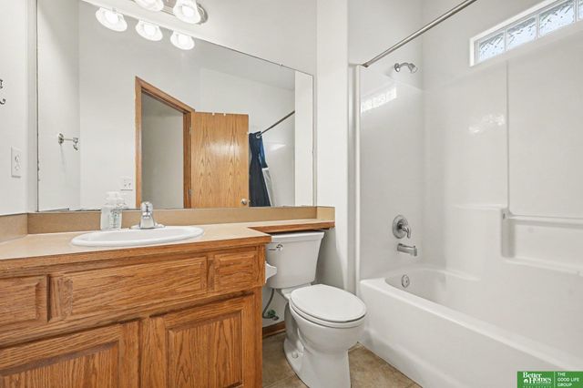 20203 Crystal Avenue, Gretna, NE 68028