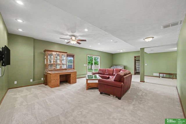 20203 Crystal Avenue, Gretna, NE 68028