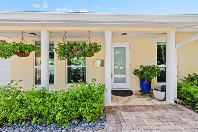 4410 NE 17TH Avenue, Oakland Park, FL 33334