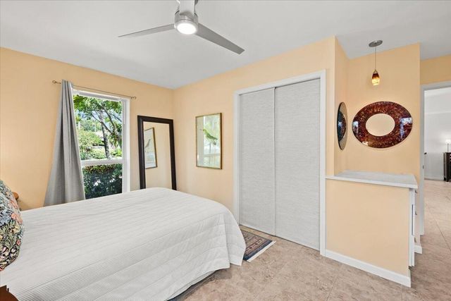 4410 NE 17TH Avenue, Oakland Park, FL 33334