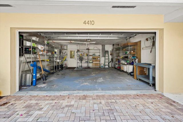 4410 NE 17TH Avenue, Oakland Park, FL 33334