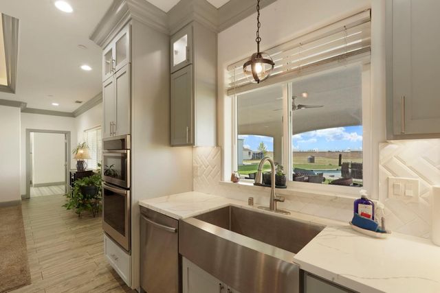 4184 Gemstone Dr, Acampo, CA 95220