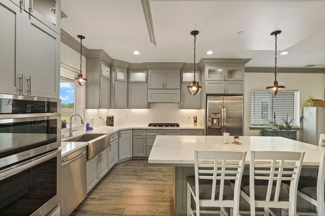 4184 Gemstone Dr, Acampo, CA 95220