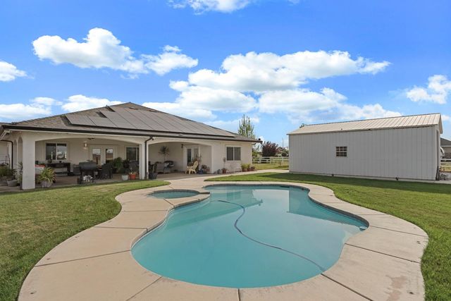 4184 Gemstone Dr, Acampo, CA 95220