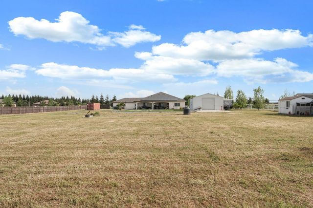 4184 Gemstone Dr, Acampo, CA 95220