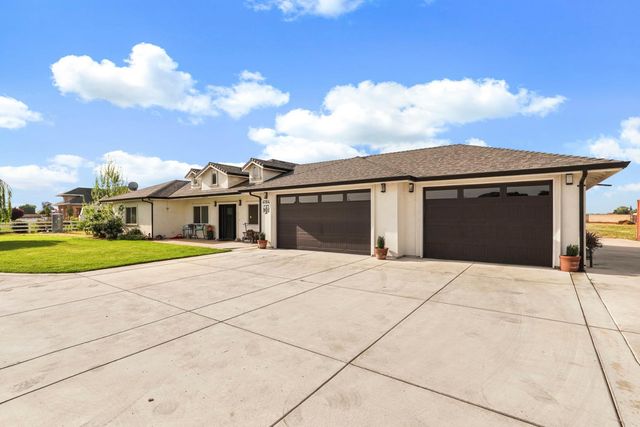 4184 Gemstone Dr, Acampo, CA 95220
