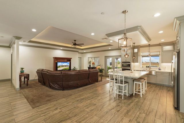 4184 Gemstone Dr, Acampo, CA 95220