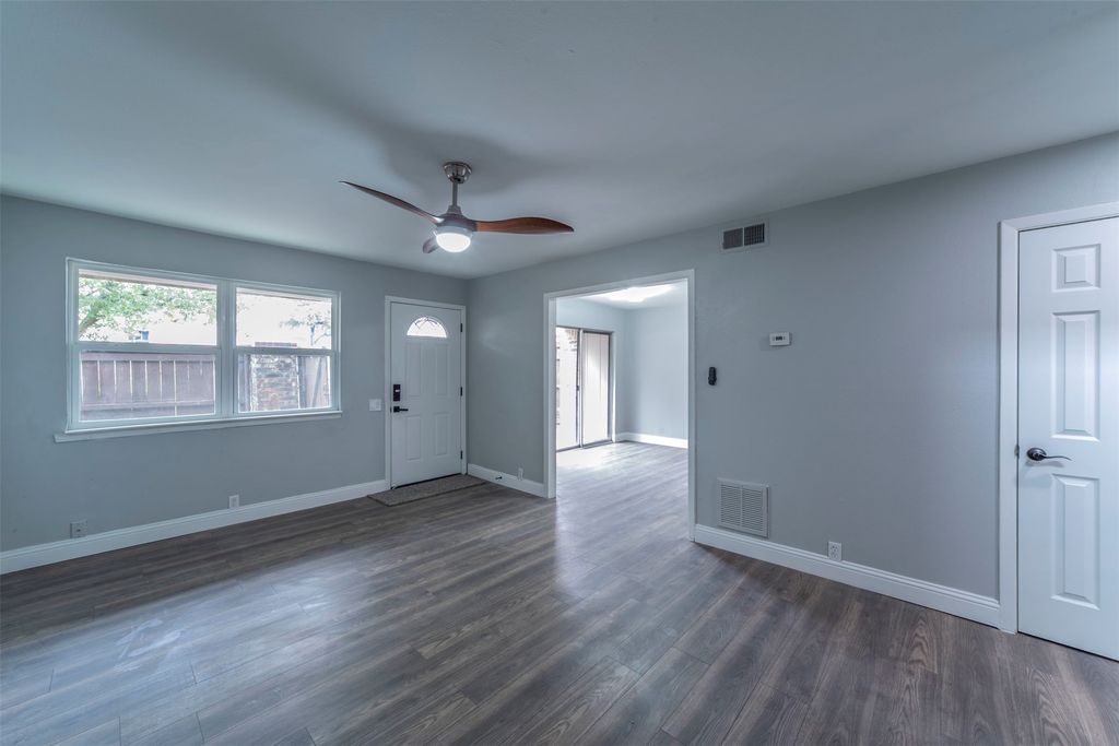 2717 Stonehaven Court, Irving, TX 75038 — photo 4