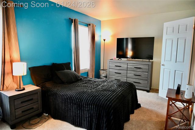 16285 Raleigh Square Drive, Southgate, MI 48195