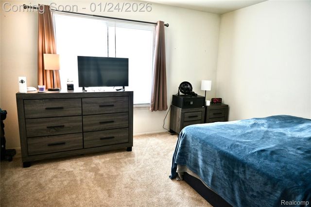 16285 Raleigh Square Drive, Southgate, MI 48195