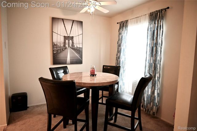 16285 Raleigh Square Drive, Southgate, MI 48195