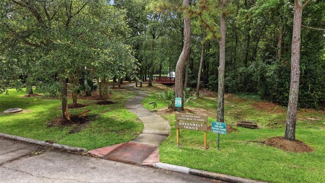 26925 Merlot River Drive, Kingwood, TX 77339