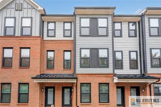 505 Sadie Circle, New Brunswick, NJ 08901