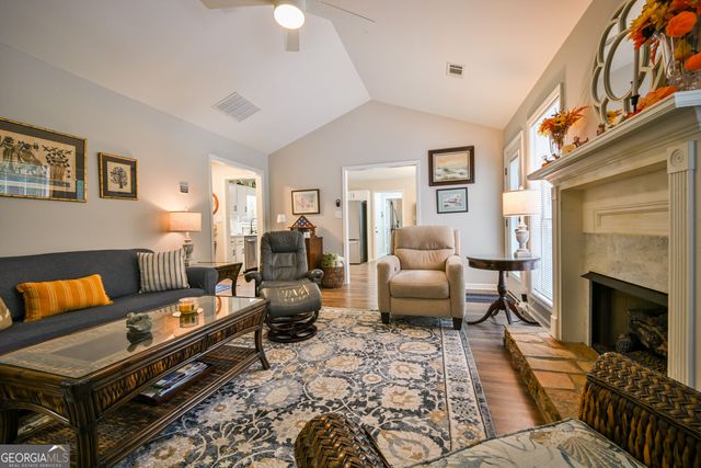 405 Jordan Lane, Locust Grove, GA 30248