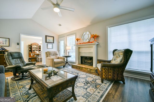 405 Jordan Lane, Locust Grove, GA 30248