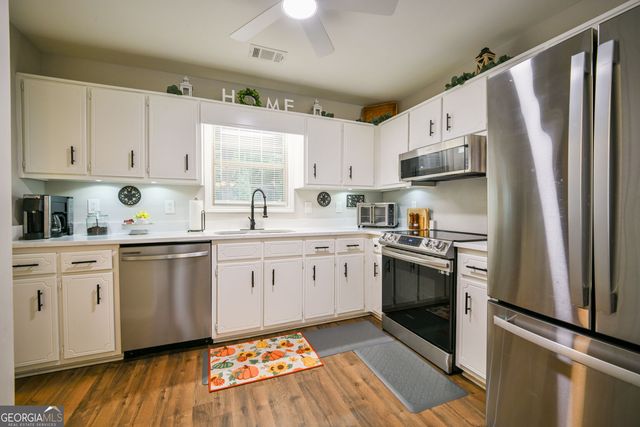 405 Jordan Lane, Locust Grove, GA 30248
