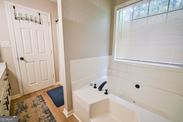 405 Jordan Lane, Locust Grove, GA 30248