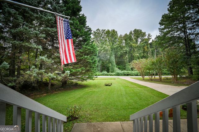 405 Jordan Lane, Locust Grove, GA 30248