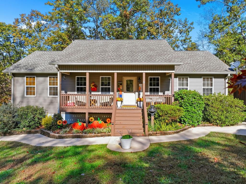 52 Mccollum Road, Ellijay, GA 30540