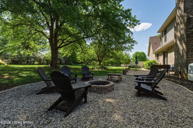 1103 Metalwood Dr, Bardstown, KY 40004