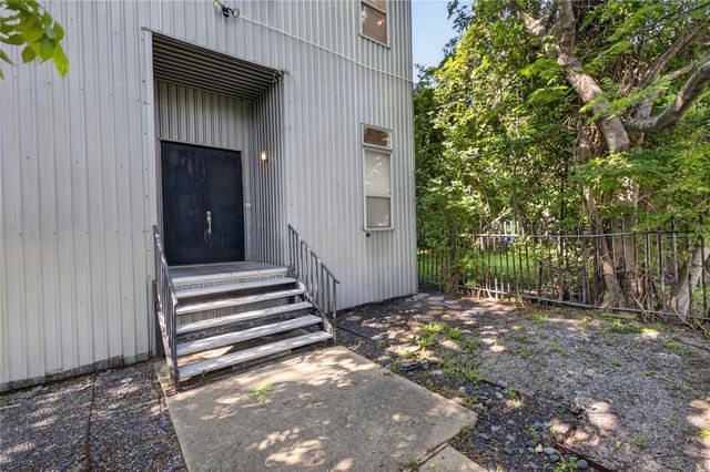 402 Harvard Street, Houston, TX 77007