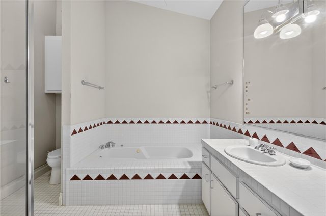 402 Harvard Street, Houston, TX 77007